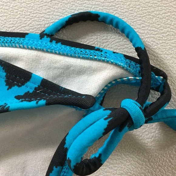 OP Size 1 Bikini Bottom - Picture 2 of 9